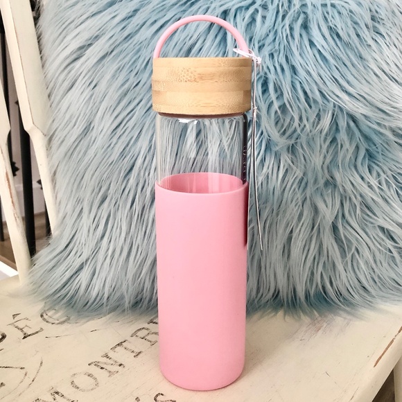 Glass Water Bottle, Bamboo Lid Screw Top W/Handle & Pink Silicone Sleeve, 20 oz - Picture 1 of 13